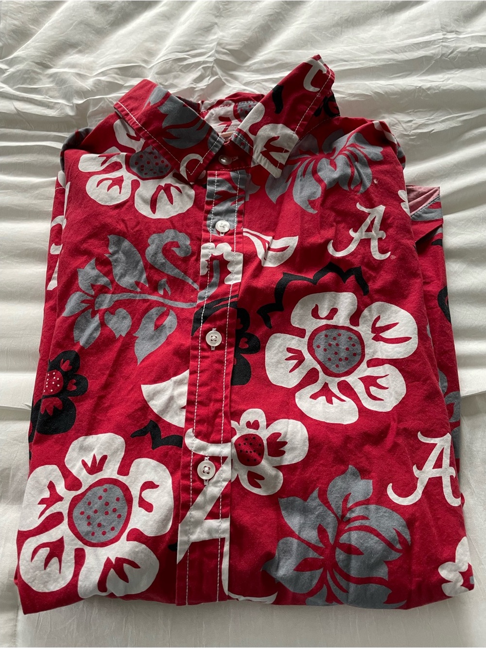 Crimson Floral Button-Up Shirt with 'A' Logo. Univ of Alabama Hawaiian shirt.